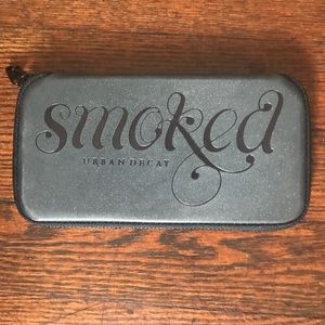 Urban Decay Smoked Eyeshadow Palette